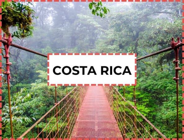 Imagen del puente rojo de Costa Rica con el texto de Costa Rica sobre él.