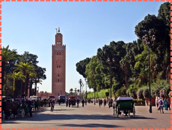 Mezquita de la Kutubía: Un Icono Arquitectónicoen Marrakech