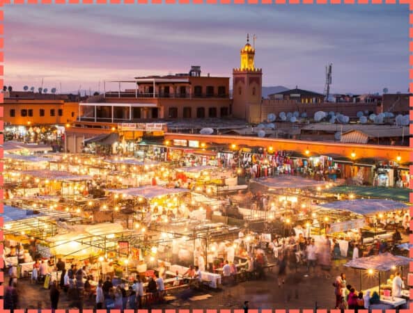 La Plaza, Jemaa el-Fna: El Corazón Palpitante de Marrakech.
