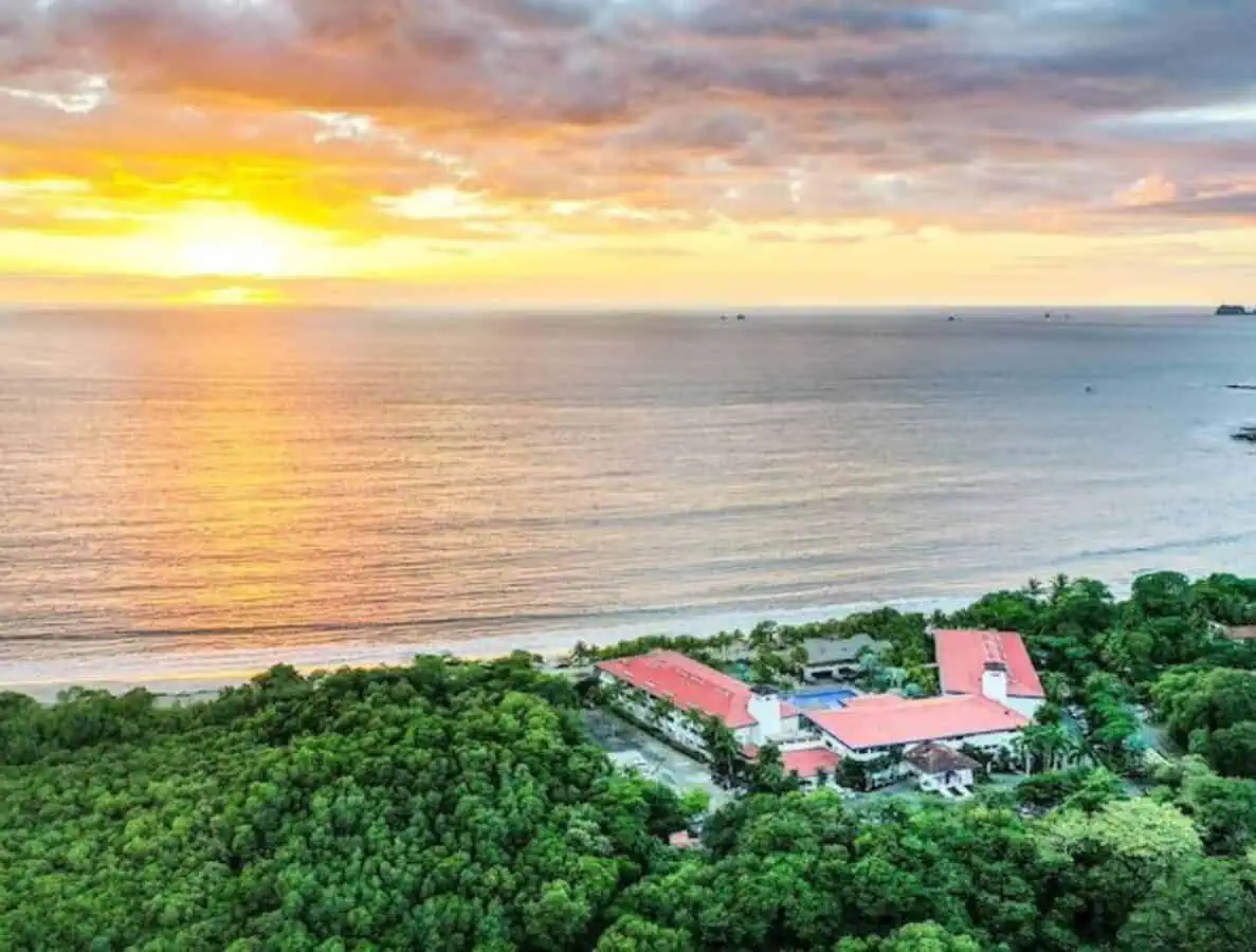 donde alojarse en Costa Rica barato en familia 2024-25 21 34 1